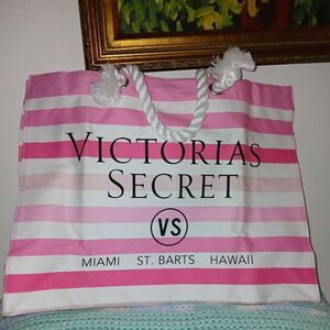 NWT VICTORIA'S SECRET Weekender Travel Beach Bag